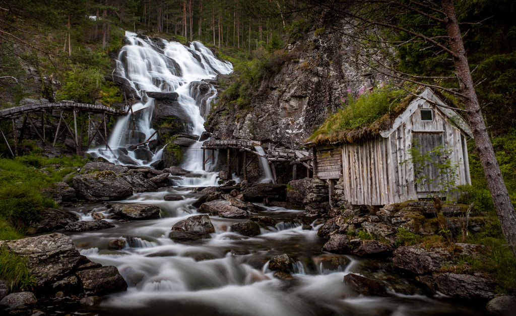 Kvednafossen de Lars Neumann sur 500px.com