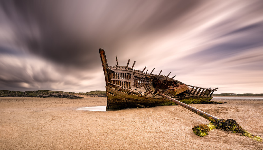 Old Shipwreck on Bunbeg Beach