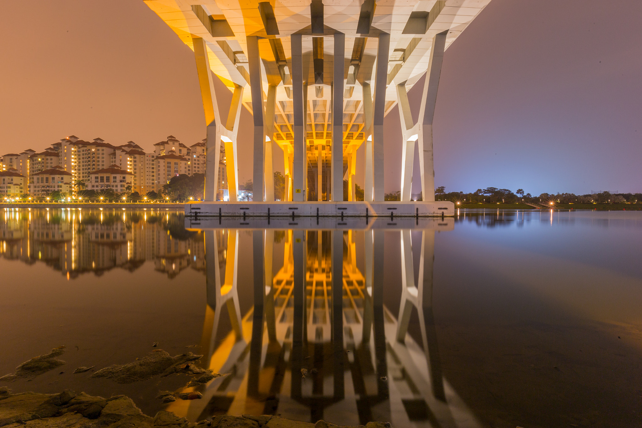 Split Lighting of the Bridge
