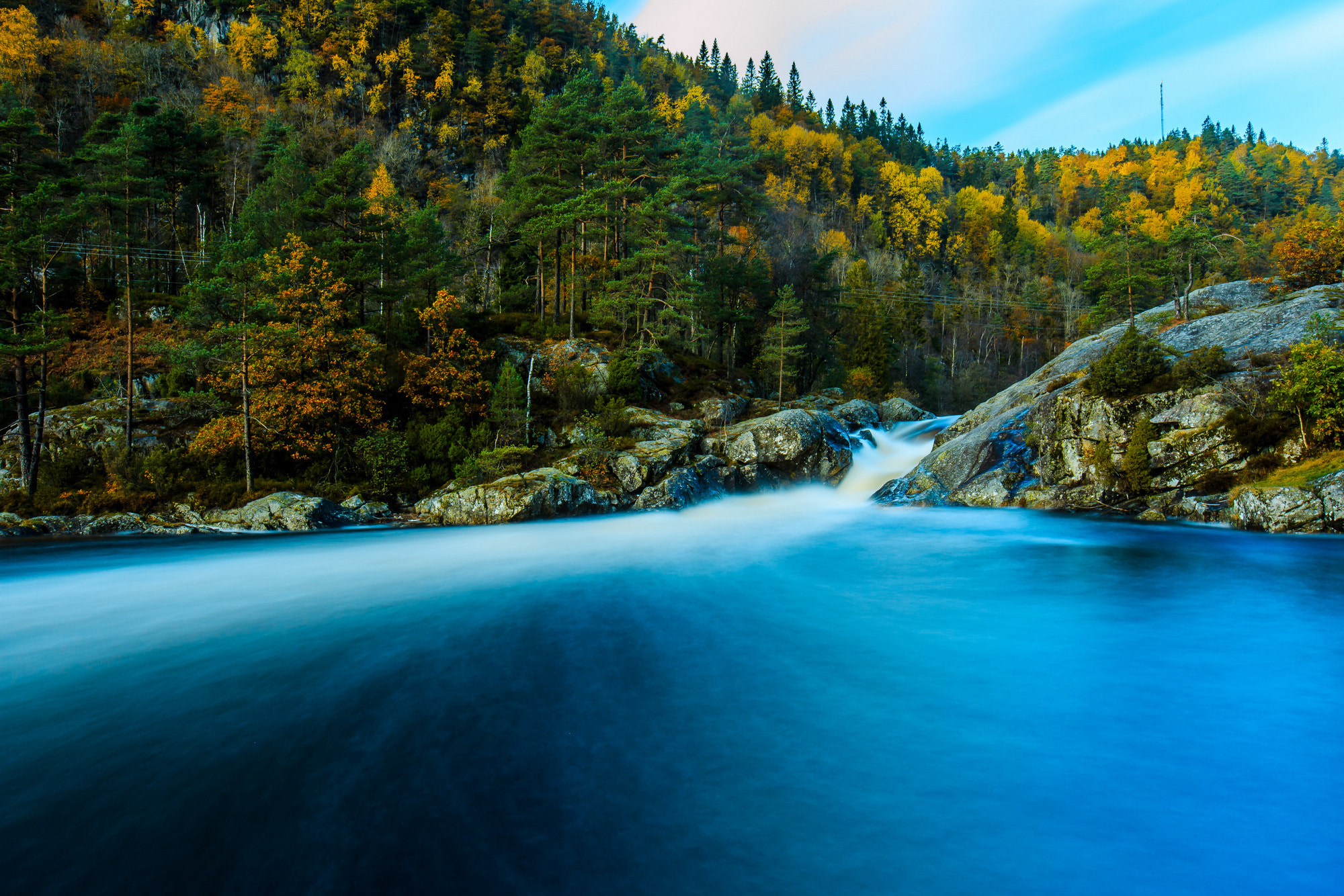 v2?sig=964152f67da89de3855d79a3c62b9972788d0f337cf245c1b8d309b360c7ef88