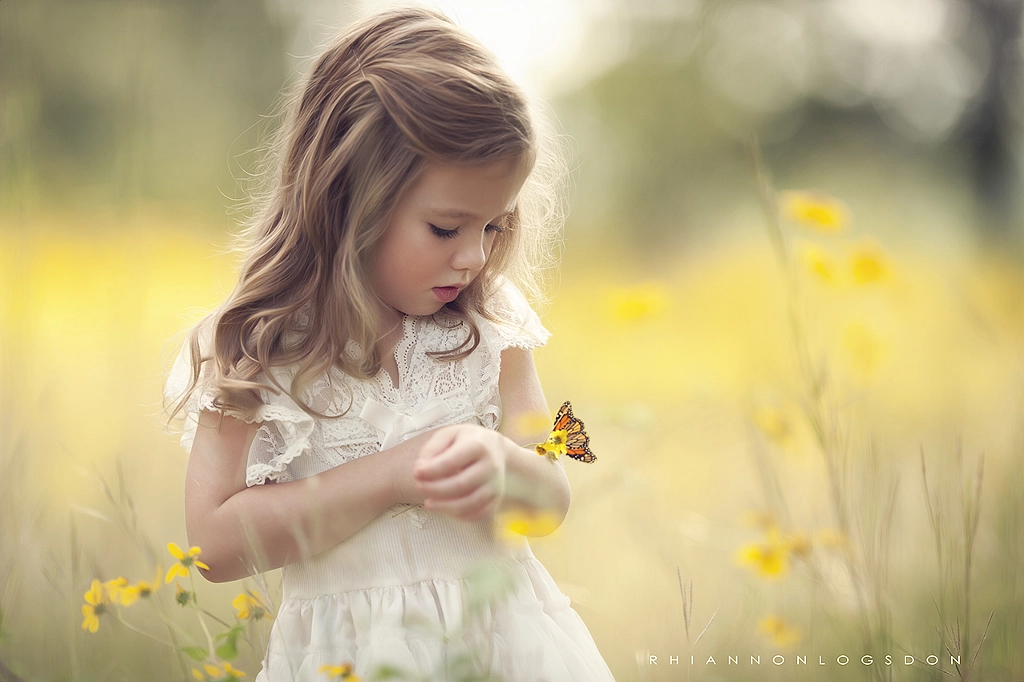 field of friends by Rhiannon Logsdon on 500px.com