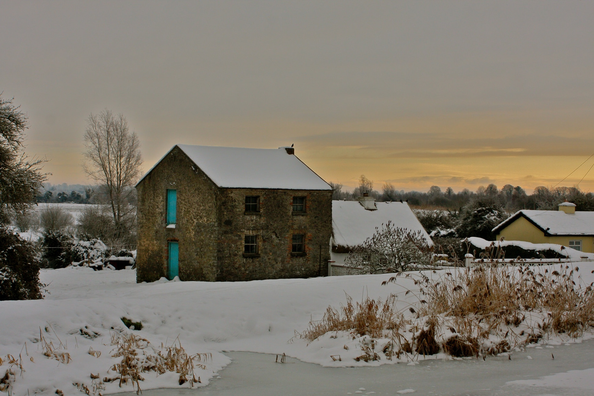 Canon EF 28-80mm f/3.5-5.6 sample photo. Frosty morning photography