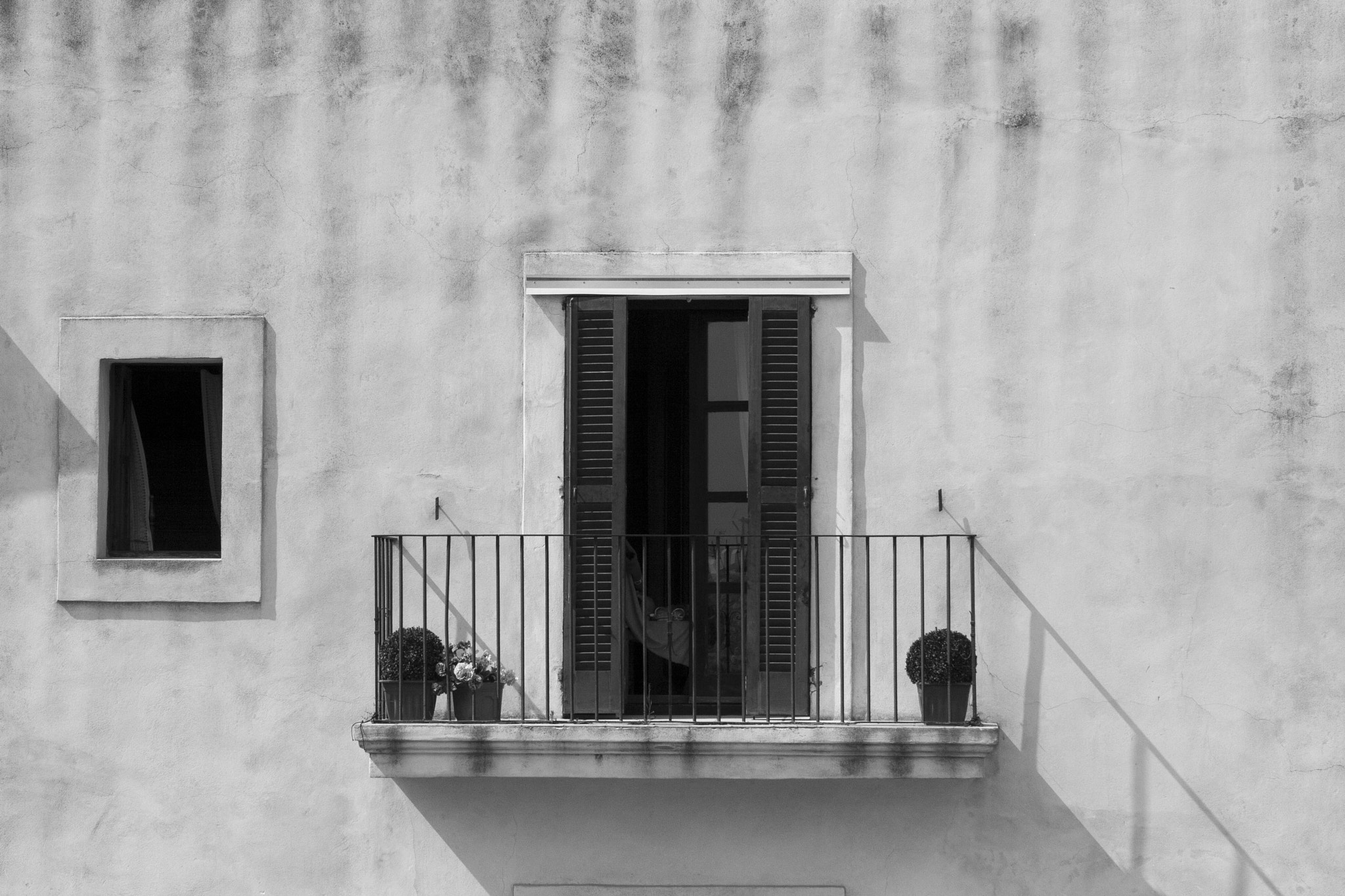 Canon EOS 400D (EOS Digital Rebel XTi / EOS Kiss Digital X) sample photo. Balcony photography