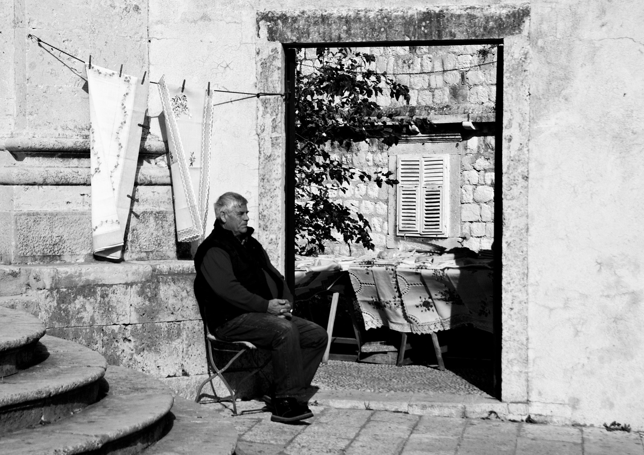 Selling Lace, Dubrovnik