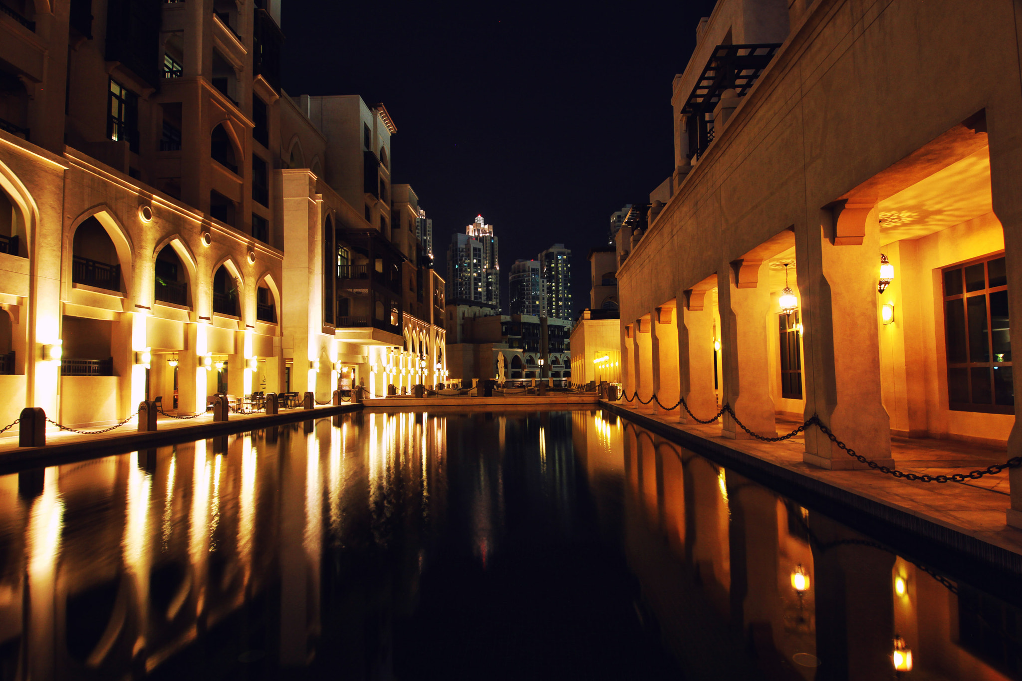 Sigma 12-24mm F4.5-5.6 II DG HSM sample photo. Linear photography