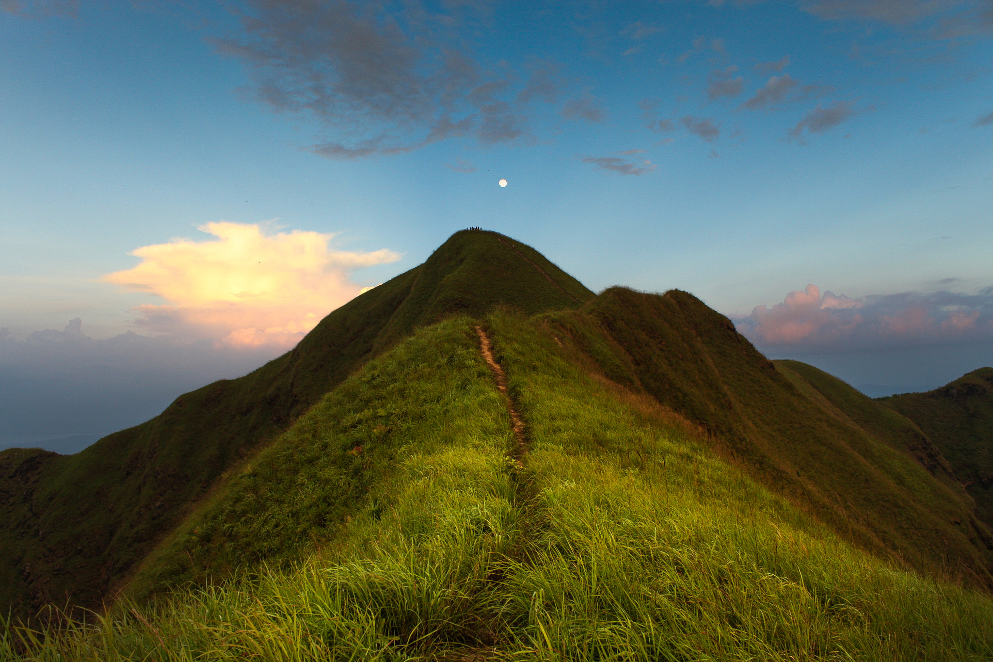 THE WAY TO THE MOON.