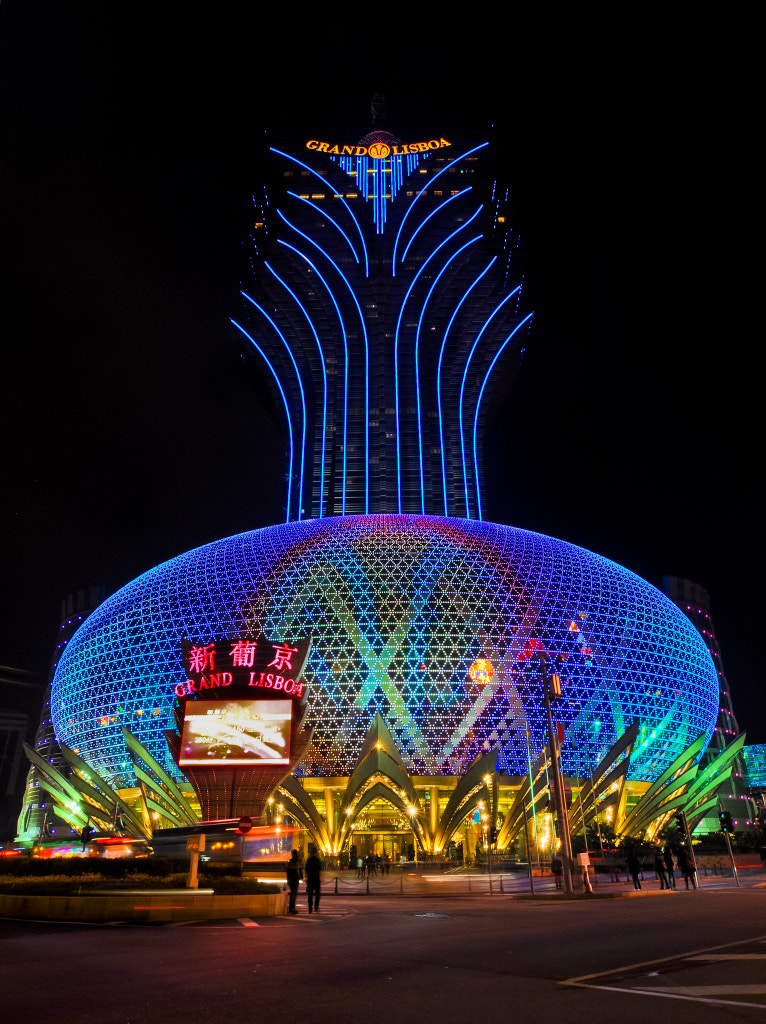 Grand Lisboa, Macau by Sunil Thakkar / 500px