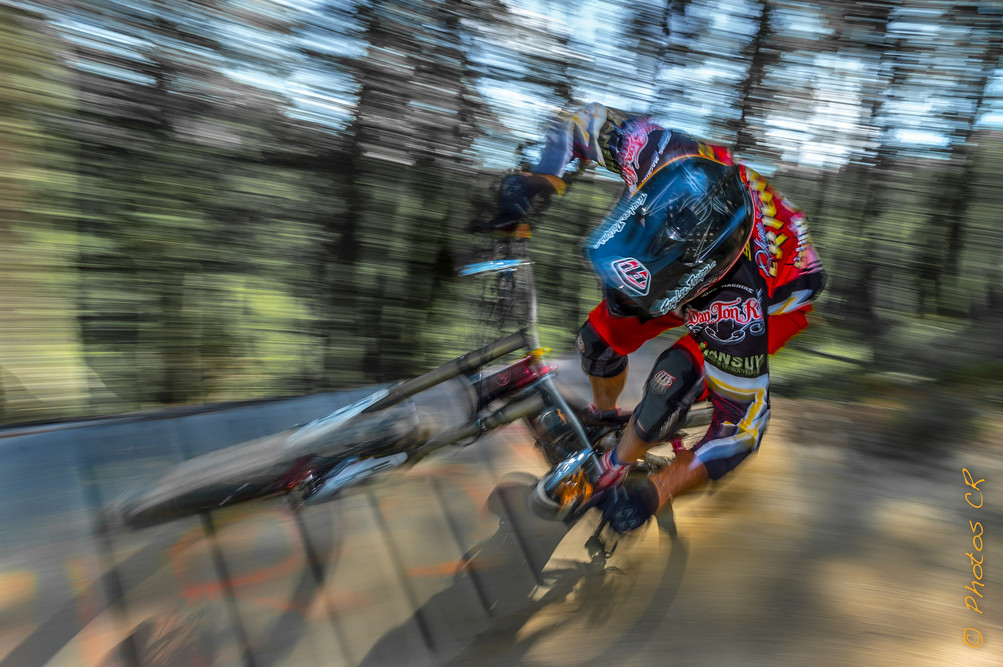 Nikon AF Fisheye-Nikkor 16mm F2.8D sample photo. Mtb downhill photography