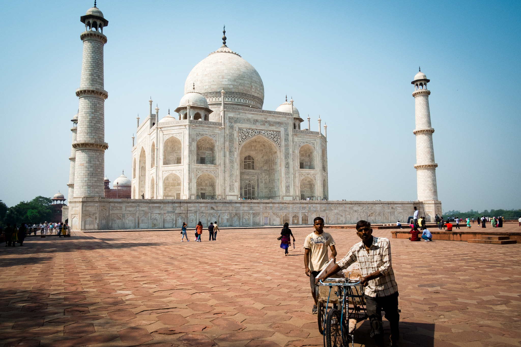 Workers of Taj Mahal