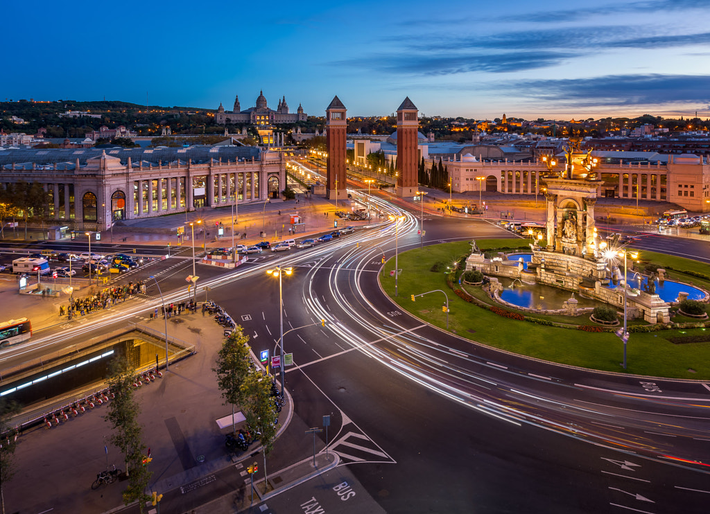 Placa Espanya in Barcelona by Andrey Omelyanchuk on 500px.com