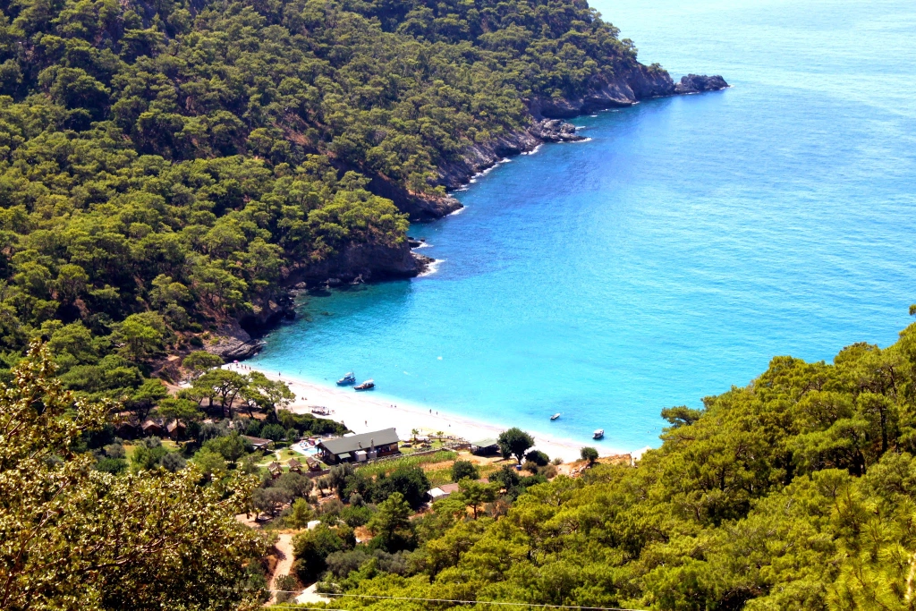 Blue sea by Zeynep Gürel on 500px.com