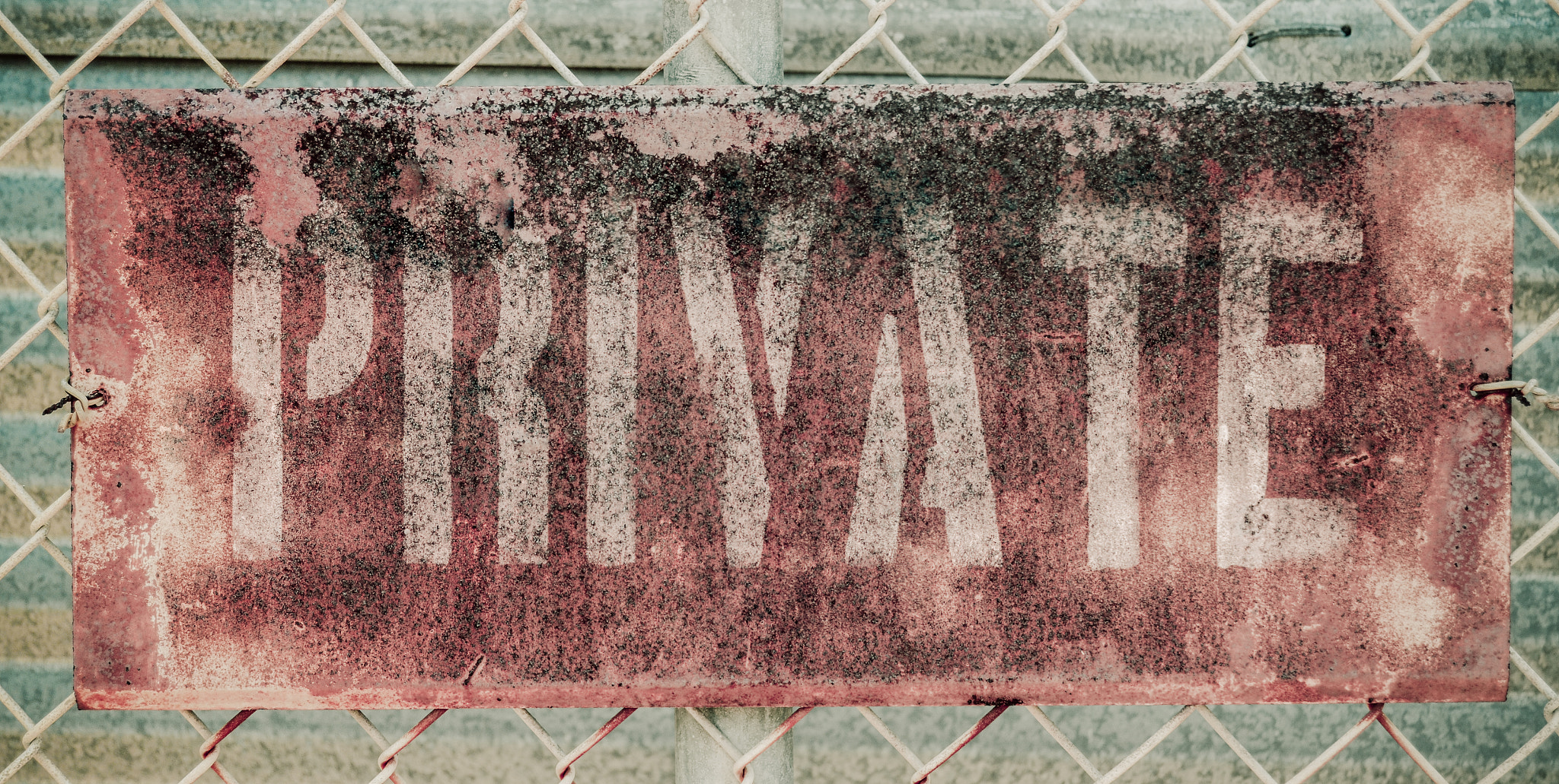 Retro Rusty Private Sign