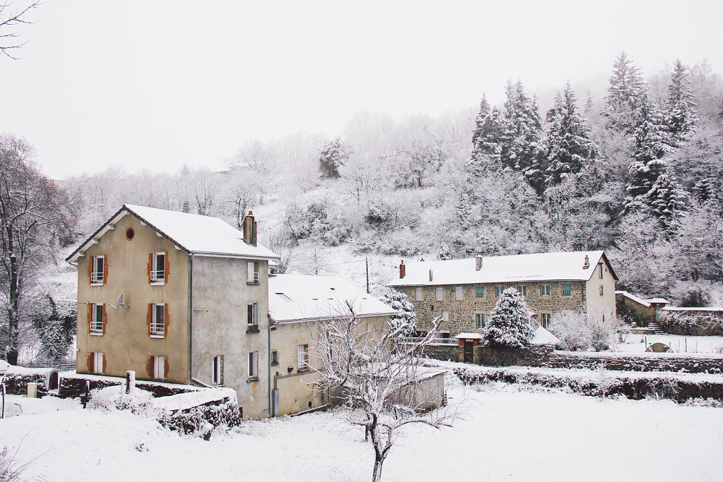 L'hiver au Yssingeaux by Alana de Haan on 500px.com