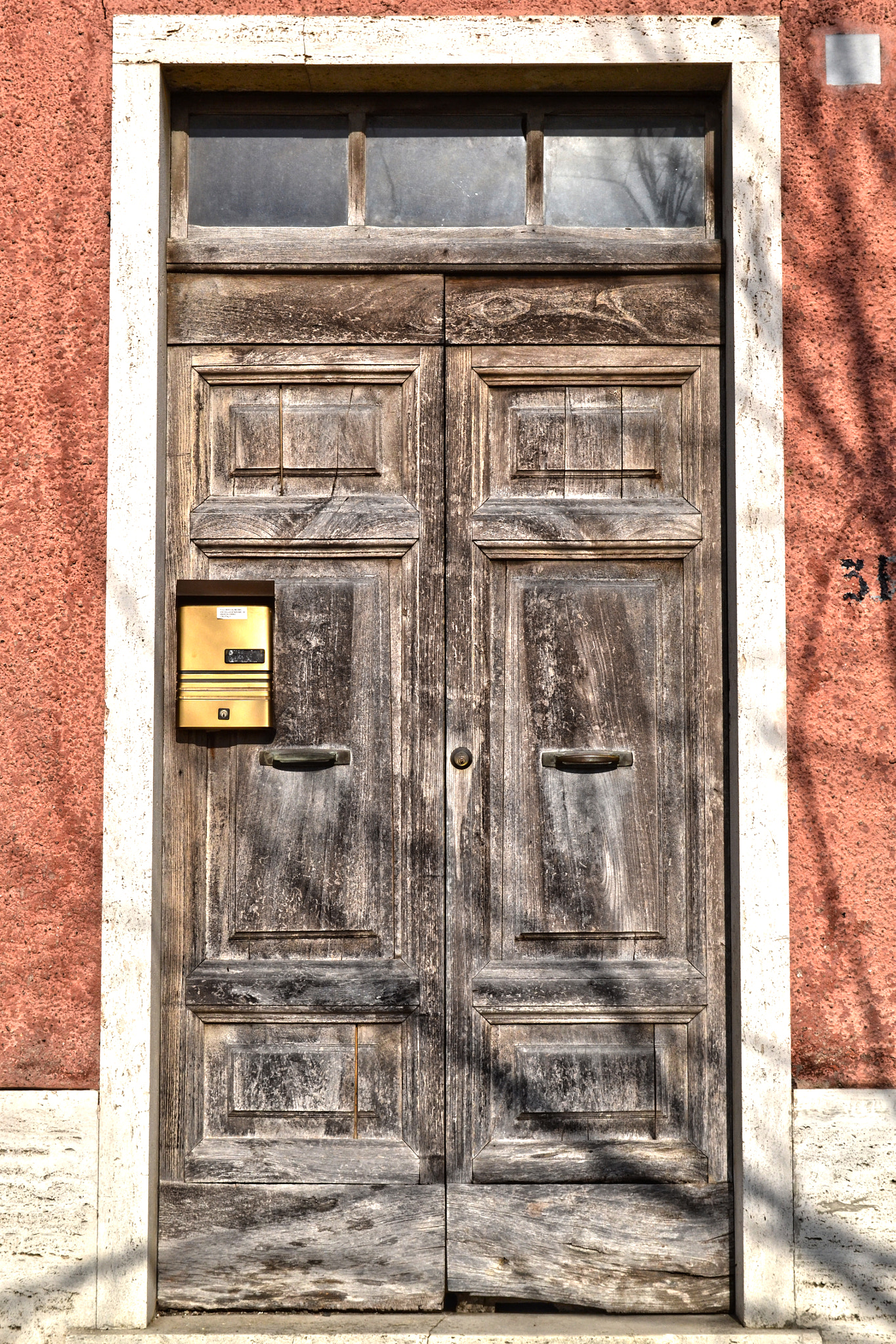 Golden point on the door