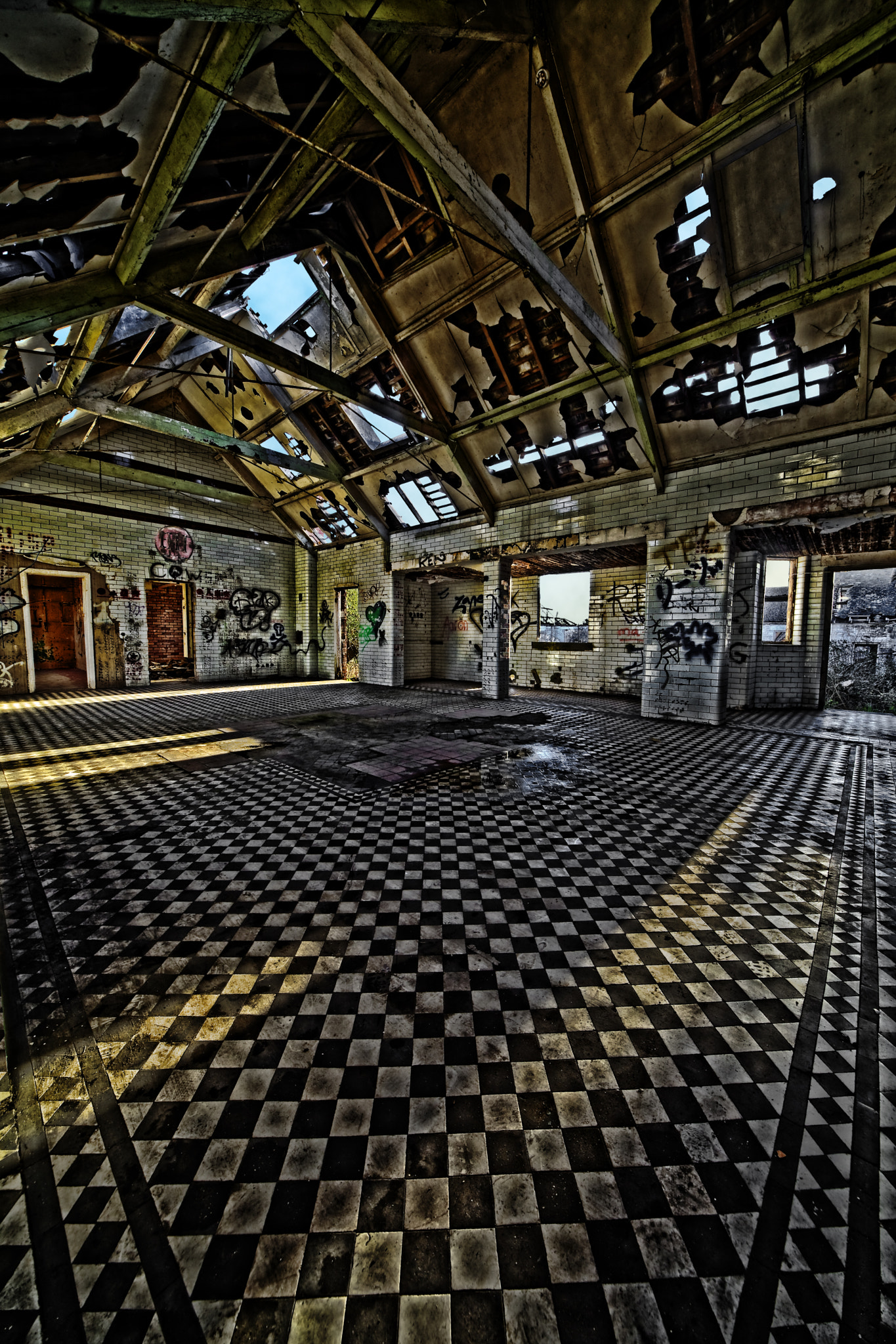 St. Athans - Kitchen No2 [HDR]