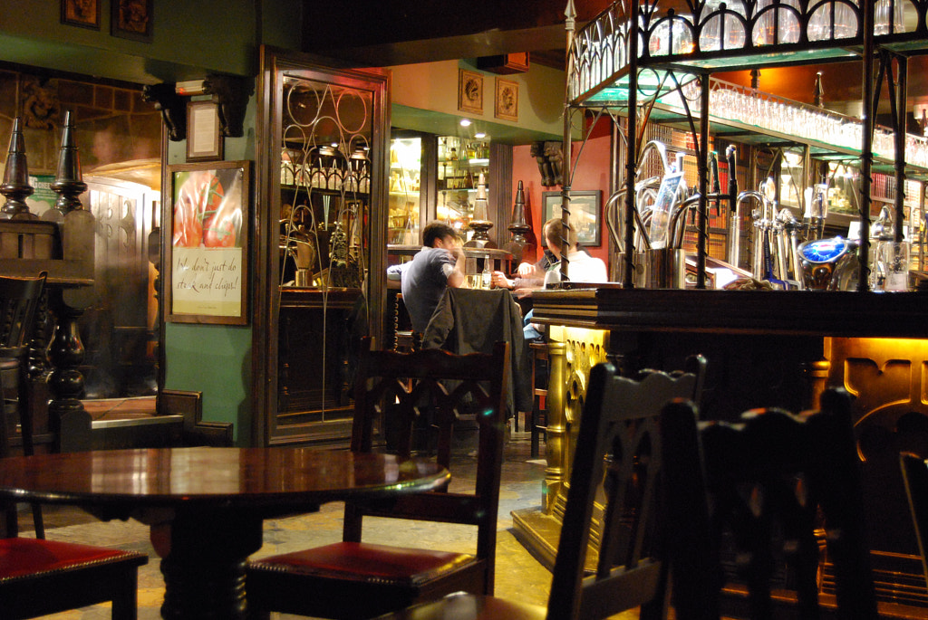 Pub life in London by Norbert Bordas on 500px.com